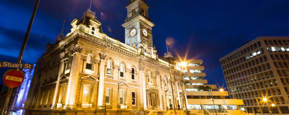 Dunedin town hall outside